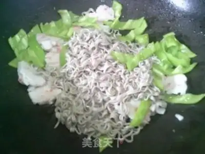 Make Shrimp-flavored chili for noodle step 6