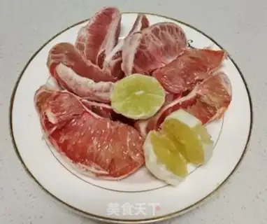 Make A grapefruit lemonade step 1