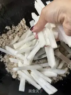 Make Shrimp skin radish step 6
