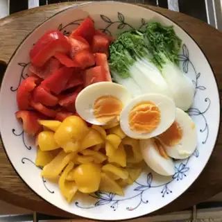 Make Pepper eggs, low-fat step 8