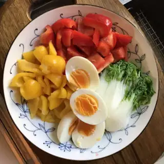 Make Pepper eggs, low-fat step 9