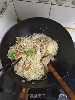 Make Fried noodles step 4