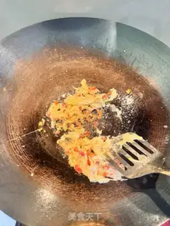 Make Scrambled egg fried rice step 2