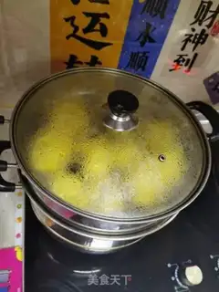 Make Pumpkin rolls step 15