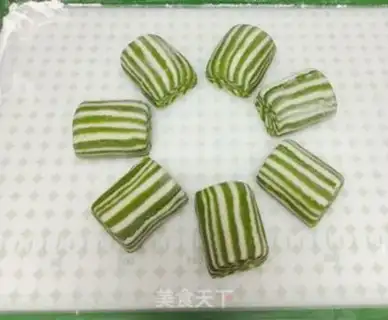 Make Double-coloured buns step 7