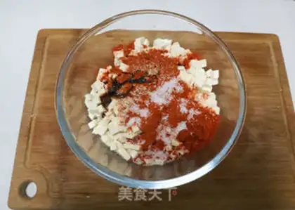 Make All wheat spicy tofu buns step 1