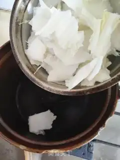 Make The hand tore up the cabbage step 4