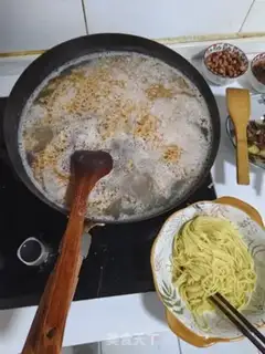 Make Shrimp noodles step 5