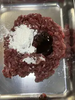 Make Pepper beef step 1