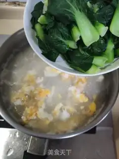 Make Eggs and potatoes step 4