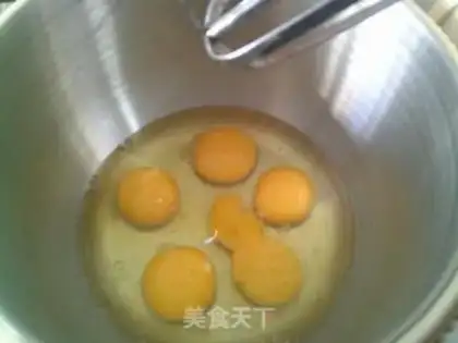 Make Old bristle cake step 1