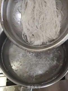 Make Eggs and potatoes step 5