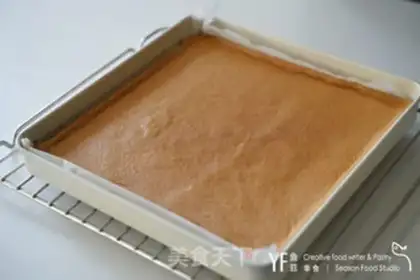 Make New Zealand chocolate moose roll step 13
