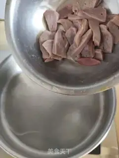 Make Onion fried liver step 2