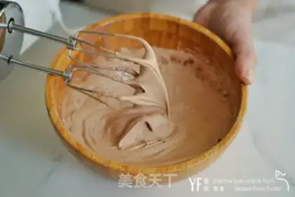 Make New Zealand chocolate moose roll step 14