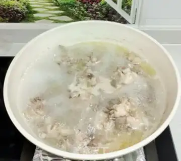 Make Fresh chicken soup step 1