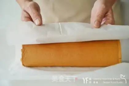 Make New Zealand chocolate moose roll step 16