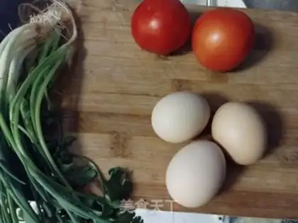 Make Tomato fried eggs step 0