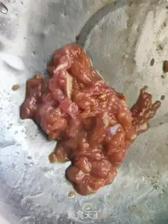 Make Horseshoes with meat step 2