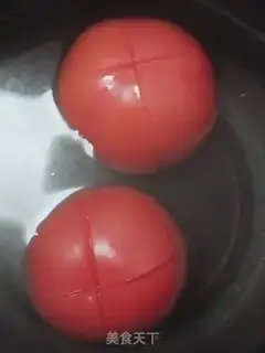 Make Tomato fried eggs step 2