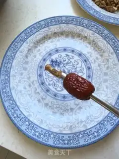 Make Red dates and walnuts step 3