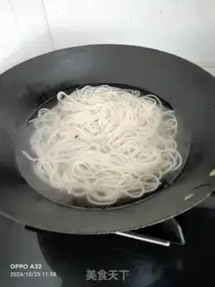 Make Beef sauce, rice line step 0