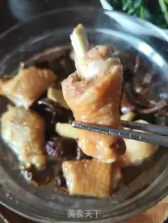 Make Wild mushrooms steam chicken legs step 7