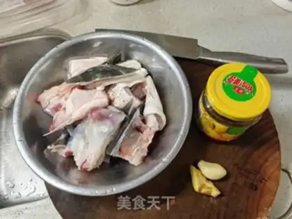 Make Fascinating fish head step 0