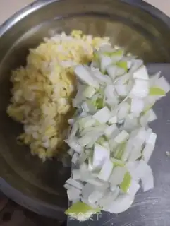 Make Dollies, fried eggs step 3