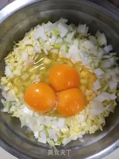 Make Dollies, fried eggs step 4