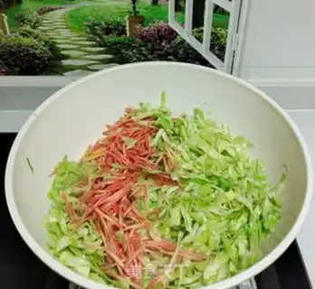 Make Shrimp vegetable soup step 2