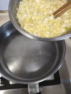 Make Dollies, fried eggs step 6
