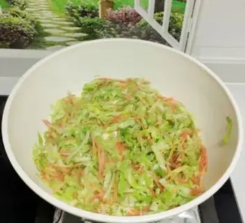 Make Shrimp vegetable soup step 3