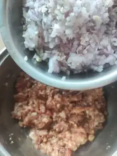 Make Skinny onions step 4