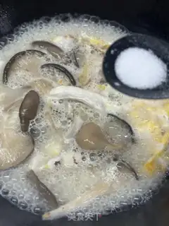 Make Pumpkin egg soup step 6