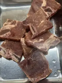 Make Pineapple cowboy bones step 0