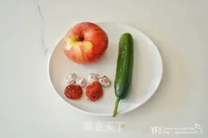 Make cucumbers and apples step 0