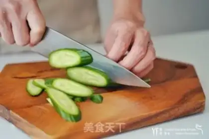 Make cucumbers and apples step 4