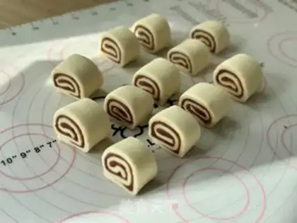 Make Milky bean saber cut the buns step 7