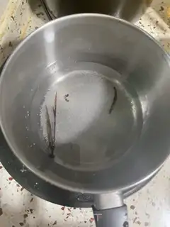 Make French strawberry cake step 0