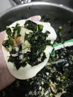 Make Seafood buns step 10