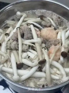 Make Crayfish fungus mushroom soup step 7