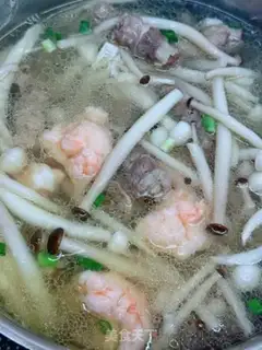 Make Crayfish fungus mushroom soup step 8