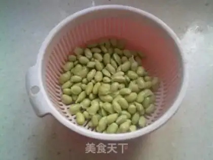 Make Squeeze the cabbage for the night step 1