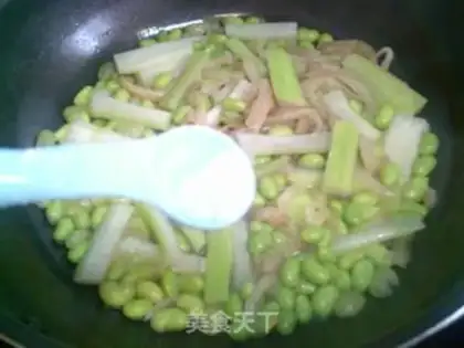 Make Squeeze the cabbage for the night step 7