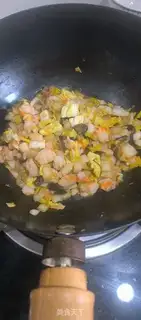 Make Shrimp spinach noodles step 6