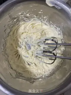 Make French strawberry cake step 17