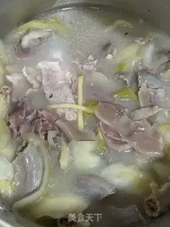 Make Pepper pickles and pork soup step 13