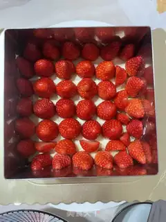 Make French strawberry cake step 21