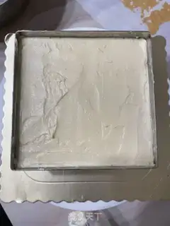 Make French strawberry cake step 24